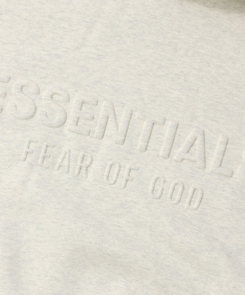 FOG ESSENTIALS(エフオージーエッセンシャルズ)の「ESSENTIALS Classic Hoodie エッセンシャルズ(パーカー・メンズ・オートミール・LARGE/MEDIUM/SMALL/X-LARGE)」の3枚目の写真