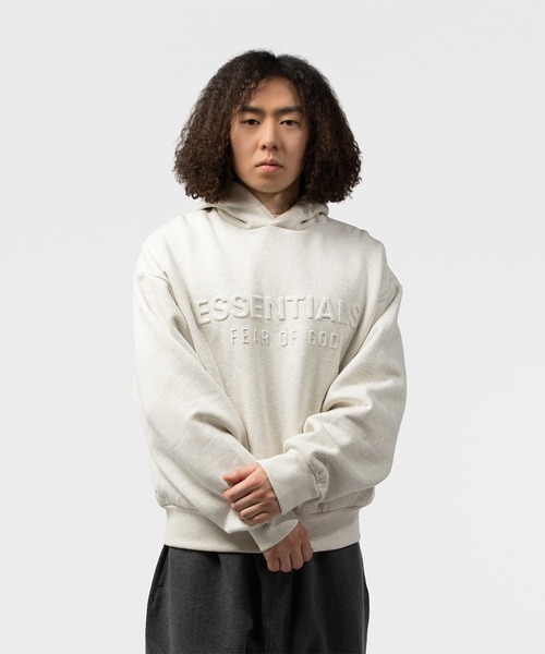 FOG ESSENTIALS(エフオージーエッセンシャルズ)の「ESSENTIALS Classic Hoodie エッセンシャルズ(パーカー・メンズ・オートミール・LARGE/MEDIUM/SMALL/X-LARGE)」の5枚目の写真