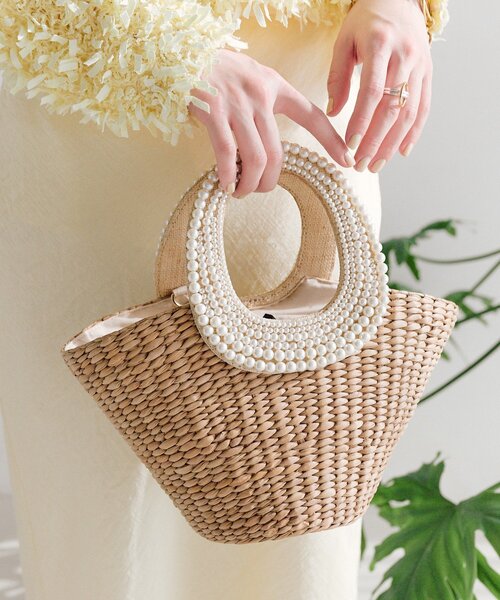 La boutique BonBon（ラブティックボンボン）の「パールハンドルバスケットS/チェーン付（かごバッグ・レディース・ベージュ・FREE）」の18枚目の写真