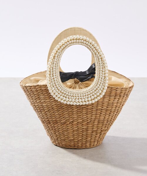 La boutique BonBon（ラブティックボンボン）の「パールハンドルバスケットS/チェーン付（かごバッグ・レディース・ベージュ・FREE）」の10枚目の写真