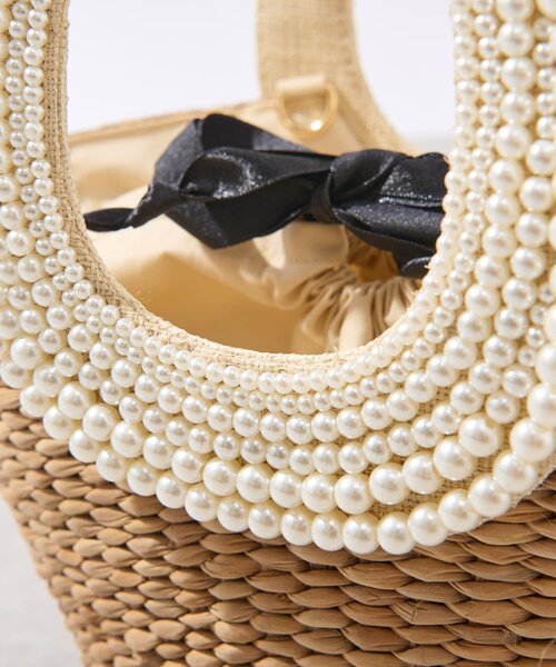 La boutique BonBon（ラブティックボンボン）の「パールハンドルバスケットS/チェーン付（かごバッグ・レディース・ベージュ・FREE）」の13枚目の写真