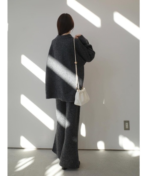 amel(エイメル)の「リラックスニットセットアップ / チャコール(デニムパンツ・レディース・チャコールグレー・FREE)」の15枚目の写真