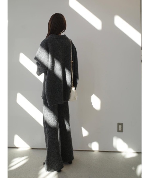 amel(エイメル)の「リラックスニットセットアップ / チャコール(デニムパンツ・レディース・チャコールグレー・FREE)」の16枚目の写真