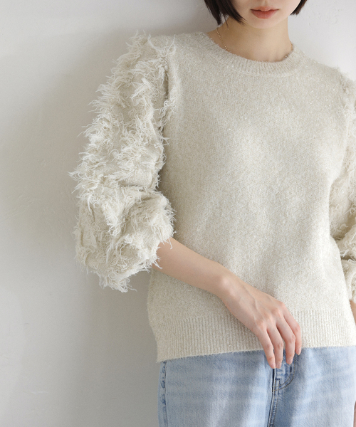 La TOTALITE（ラトータリテ）の「【洗える】ラメジャガードフリンジプルオーバー（ニット/セーター・レディース・ホワイト/グレー・FREE）」の2枚目の写真