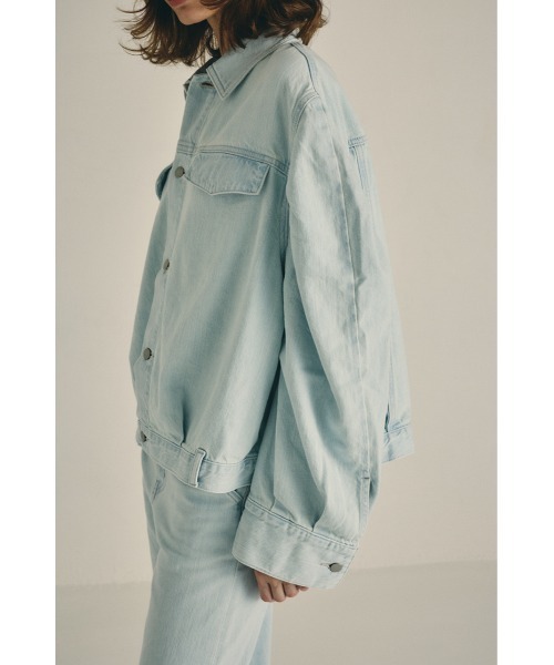 RIM.ARK（リムアーク）の「Big puff sleeve denim JK ビッグ パフ スリーブ デニム ジャケット（デニムジャケット・レディース・ブラック/ブルー・38/36）」の4枚目の写真