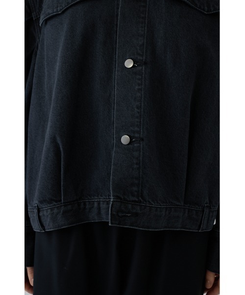 RIM.ARK（リムアーク）の「Big puff sleeve denim JK ビッグ パフ スリーブ デニム ジャケット（デニムジャケット・レディース・ブラック/ブルー・38/36）」の7枚目の写真
