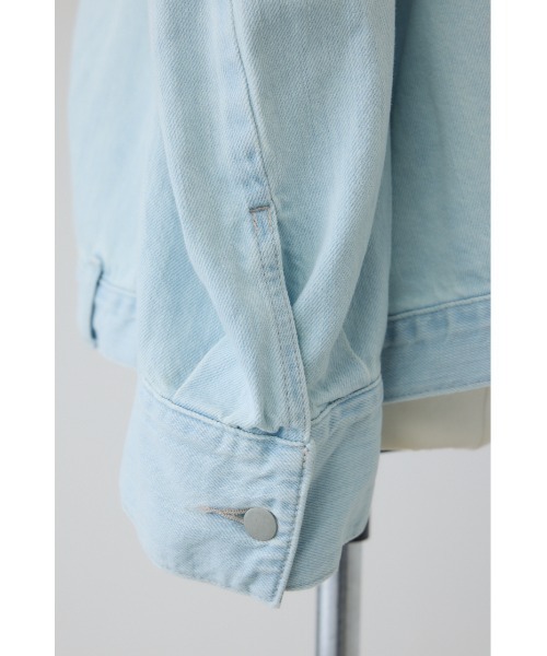 RIM.ARK（リムアーク）の「Big puff sleeve denim JK ビッグ パフ スリーブ デニム ジャケット（デニムジャケット・レディース・ブラック/ブルー・38/36）」の21枚目の写真