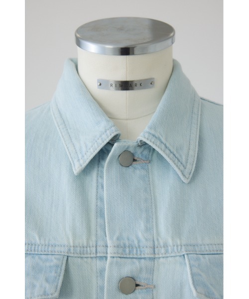 RIM.ARK（リムアーク）の「Big puff sleeve denim JK ビッグ パフ スリーブ デニム ジャケット（デニムジャケット・レディース・ブラック/ブルー・38/36）」の19枚目の写真