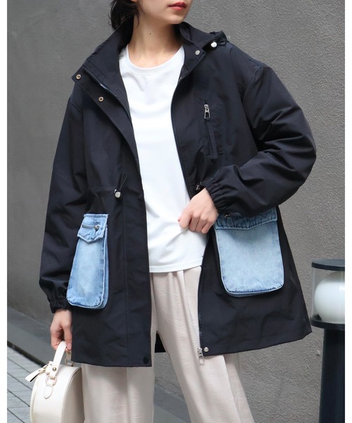 Doumoi(ドゥモエ)の「デニムポケット デザインジップアップジャケット(マウンテンパーカー・レディース・ベージュ/ブラック・FREE)」の2枚目の写真