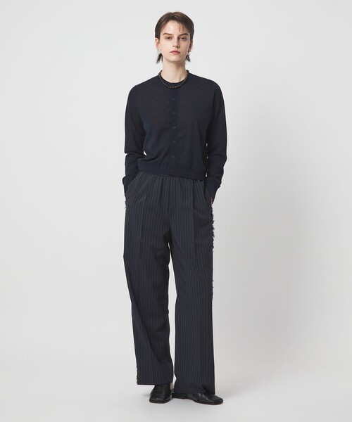 ASTRAET(アストラット)の「<ASTRAET>18G リバーシブル クルーネックカーディガン(カーディガン/ボレロ・レディース・ライトグレー/ダークブラウン/ネイビー・FREE)」の16枚目の写真