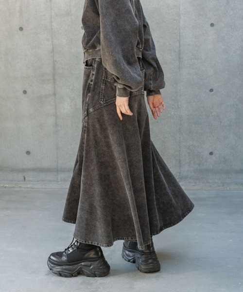 PAGEBOY(ページボーイ)の「<まるでデニム見え!/紫外線カット/接触冷感>マルデニイレヘムスカート(デニムスカート・レディース・ブラック/グレー系その他/ブルー系その他・FREE)」の12枚目の写真