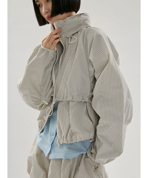 emmi（エミ）の「ドロストナイロンブルゾン/撥水【セットアップ対応】（ブルゾン・レディース・ブラック/チェック/ホワイト・F）」の7枚目の写真