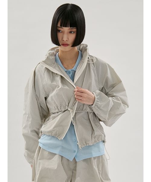 emmi（エミ）の「ドロストナイロンブルゾン/撥水【セットアップ対応】（ブルゾン・レディース・ブラック/チェック/ホワイト・F）」の9枚目の写真