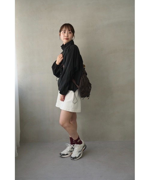 emmi（エミ）の「ドロストナイロンブルゾン/撥水【セットアップ対応】（ブルゾン・レディース・ブラック/チェック/ホワイト・F）」の4枚目の写真