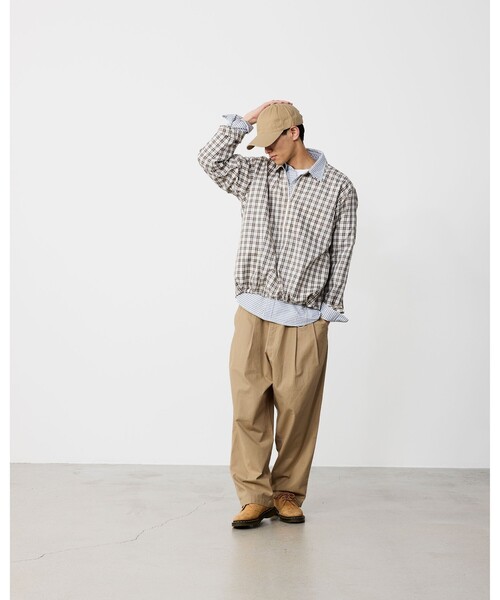 BEAMS（ビームス）の「ダンガリー2プリーツ スラックス【ワイドテーパードフィット】（その他パンツ・メンズ・ブルー/ベージュ/ブラック・XL/L/M/S）」の21枚目の写真