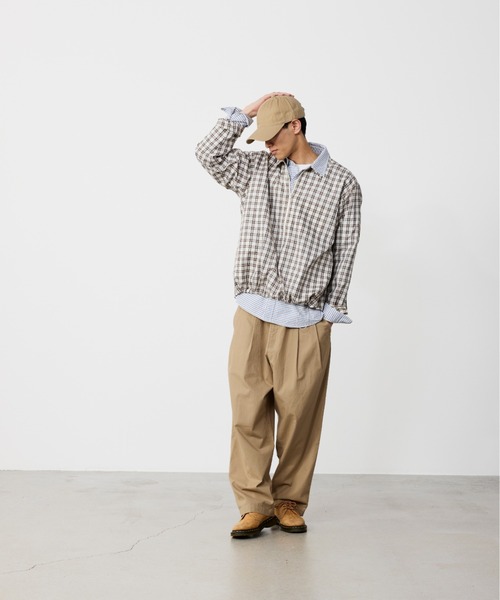 BEAMS（ビームス）の「ダンガリー2プリーツ スラックス【ワイドテーパードフィット】（その他パンツ・メンズ・ブルー/ベージュ/ブラック・XL/L/M/S）」の4枚目の写真