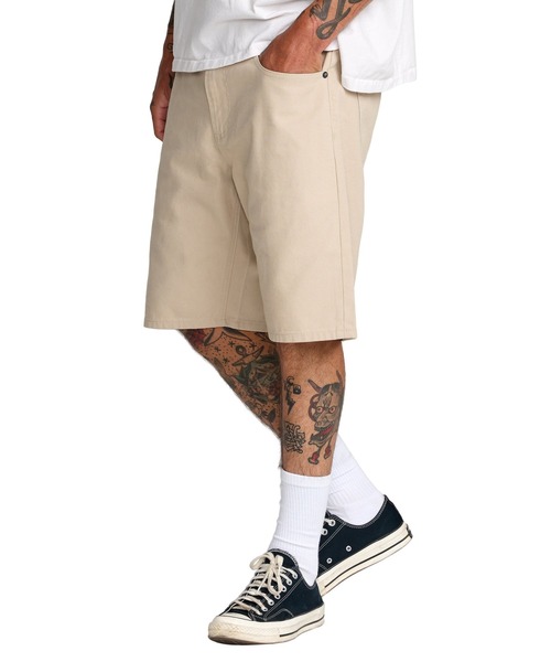 RVCA(ルーカ)の「RVCA メンズ DAYSHIFT 5 POCKET SHORT 21 ショートパンツ 【2026年春夏モデル】(その他パンツ・メンズ・ライトカーキ・34inch/32inch/30inch/28inch)」の1枚目の写真