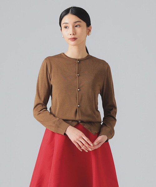 EFFE BEAMS（エッフェビームス）の「シルク クルーカーディガン（カーディガン/ボレロ・レディース・ブラック/サックスブルー/ブラウン系その他3・ONE SIZE）」の19枚目の写真