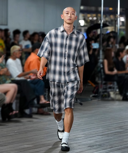MSML(エムエスエムエル)の「OMBRE CHECK BELTED WIDE HALF PANTS(その他パンツ・メンズ・イエロー× ブルー/ブラック×ピンク・M/L/XL)」の6枚目の写真