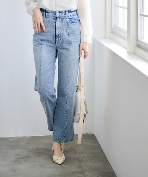12Twelve Agenda(トゥエルブ アジェンダ)の「ステッチデザインストレートデニム(デニムパンツ・レディース・ブルー/グレー・S/M)」の4枚目の写真