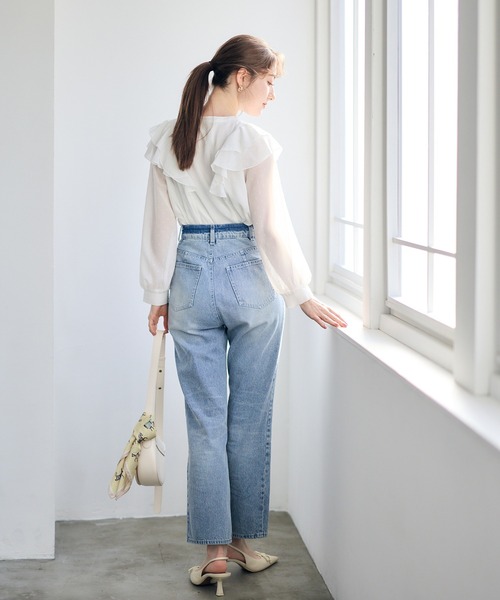 12Twelve Agenda(トゥエルブ アジェンダ)の「ステッチデザインストレートデニム(デニムパンツ・レディース・ブルー/グレー・S/M)」の8枚目の写真