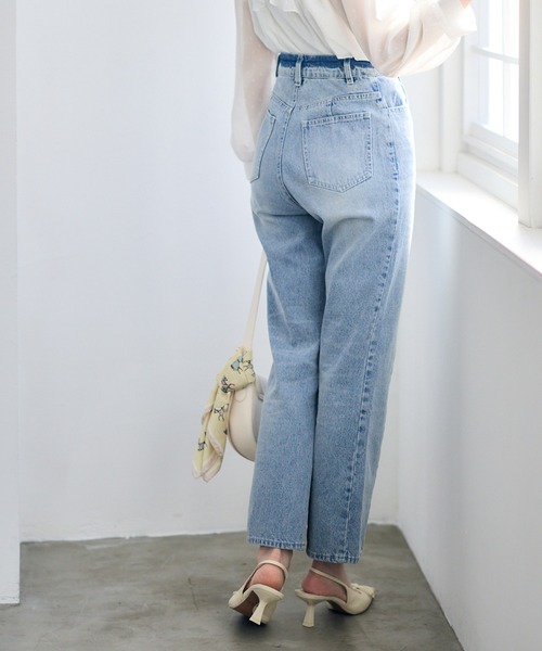 12Twelve Agenda(トゥエルブ アジェンダ)の「ステッチデザインストレートデニム(デニムパンツ・レディース・ブルー/グレー・S/M)」の6枚目の写真