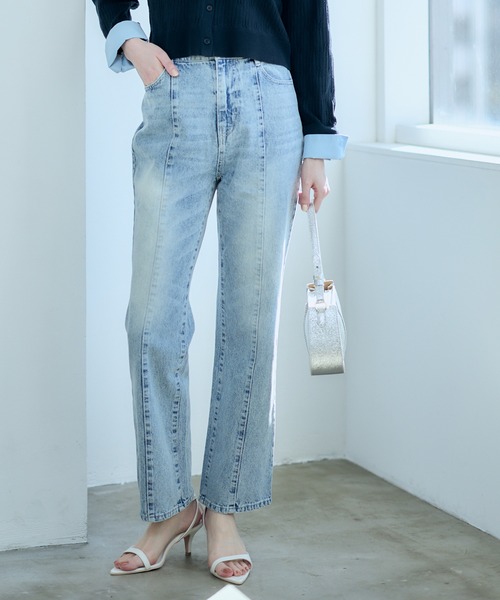 12Twelve Agenda(トゥエルブ アジェンダ)の「ステッチデザインストレートデニム(デニムパンツ・レディース・ブルー/グレー・S/M)」の14枚目の写真