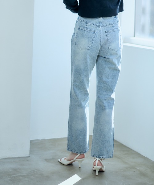 12Twelve Agenda(トゥエルブ アジェンダ)の「ステッチデザインストレートデニム(デニムパンツ・レディース・ブルー/グレー・S/M)」の17枚目の写真