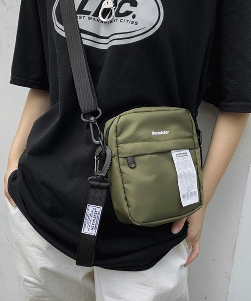 WESTBOY(ウエストボーイ)の「軽量 ナイロン ユニセックス シンプル ミニショルダーバッグ WO26S2BG29(ショルダーバッグ・メンズ・ブラック/グリーン・FREE)」の1枚目の写真