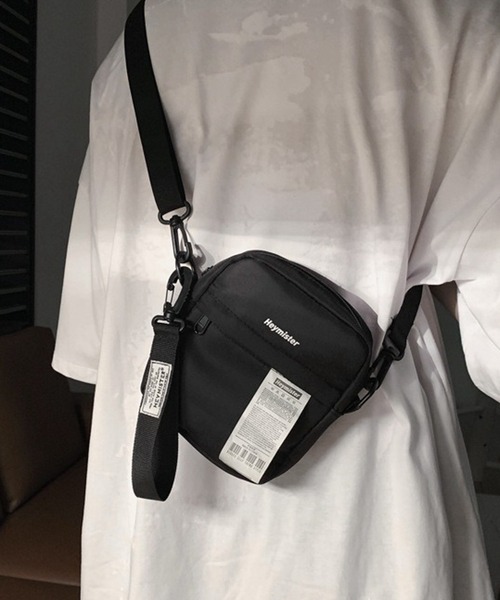 WESTBOY(ウエストボーイ)の「軽量 ナイロン ユニセックス シンプル ミニショルダーバッグ WO26S2BG29(ショルダーバッグ・メンズ・ブラック/グリーン・FREE)」の6枚目の写真