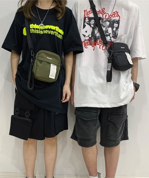 WESTBOY(ウエストボーイ)の「軽量 ナイロン ユニセックス シンプル ミニショルダーバッグ WO26S2BG29(ショルダーバッグ・メンズ・ブラック/グリーン・FREE)」の11枚目の写真