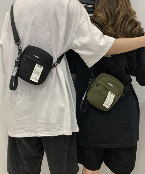WESTBOY(ウエストボーイ)の「軽量 ナイロン ユニセックス シンプル ミニショルダーバッグ WO26S2BG29(ショルダーバッグ・メンズ・ブラック/グリーン・FREE)」の12枚目の写真