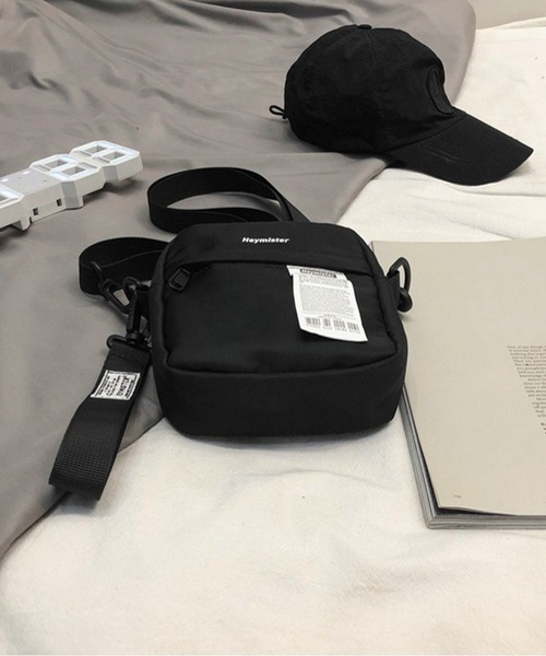 WESTBOY(ウエストボーイ)の「軽量 ナイロン ユニセックス シンプル ミニショルダーバッグ WO26S2BG29(ショルダーバッグ・メンズ・ブラック/グリーン・FREE)」の17枚目の写真