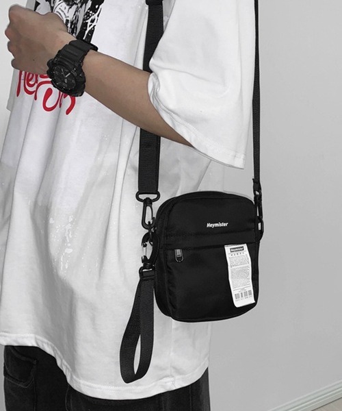 WESTBOY(ウエストボーイ)の「軽量 ナイロン ユニセックス シンプル ミニショルダーバッグ WO26S2BG29(ショルダーバッグ・メンズ・ブラック/グリーン・FREE)」の7枚目の写真