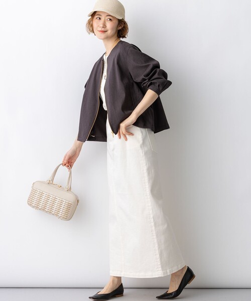 23区 L(ニジュウサンクオオキイサイズ)の「リネンレーヨンストレッチ ノーカラー ブルゾン(その他アウター・レディース・ダークブラウン系/ネイビー系/ベージュ系・44/46)」の7枚目の写真