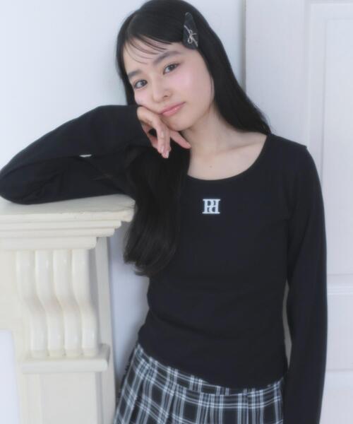 WEGO(ウィゴー)の「WEGO/【26年春新作】ワンポイントリブロンT(Tシャツ/カットソー・レディース・ブラック/ホワイト・FREE)」の1枚目の写真