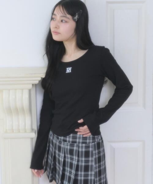 WEGO(ウィゴー)の「WEGO/【26年春新作】ワンポイントリブロンT(Tシャツ/カットソー・レディース・ブラック/ホワイト・FREE)」の13枚目の写真