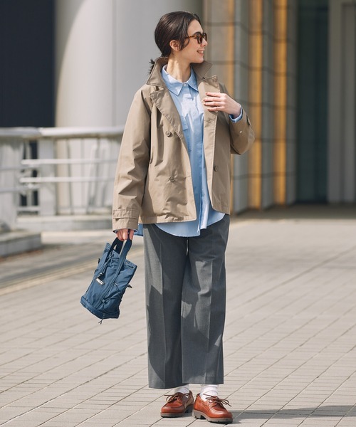 AIGLE(エーグル)の「撥水 ライト&コンパクト パッカブル巾着バッグ 3L(ショルダーバッグ・レディース・ホワイト/ダークネイビー/ダークブルー/モスグリーン・FREE)」の7枚目の写真
