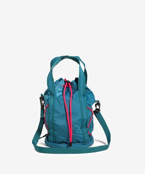 AIGLE(エーグル)の「撥水 ライト&コンパクト パッカブル巾着バッグ 3L(ショルダーバッグ・レディース・ホワイト/ダークネイビー/ダークブルー/モスグリーン・FREE)」の14枚目の写真