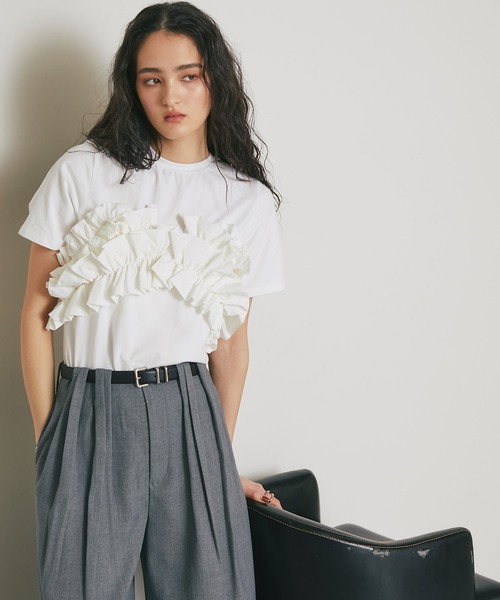 ARVELLIA（アルベリア）の「2WAY LAYERED RUFFLE TOP（Tシャツ/カットソー・レディース・ホワイト/ブラック・M）」の9枚目の写真