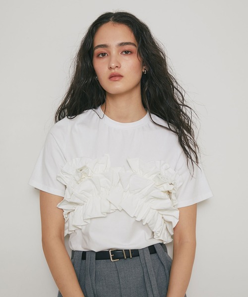 ARVELLIA（アルベリア）の「2WAY LAYERED RUFFLE TOP（Tシャツ/カットソー・レディース・ホワイト/ブラック・M）」の10枚目の写真