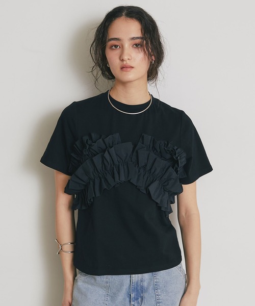 ARVELLIA（アルベリア）の「2WAY LAYERED RUFFLE TOP（Tシャツ/カットソー・レディース・ホワイト/ブラック・M）」の13枚目の写真