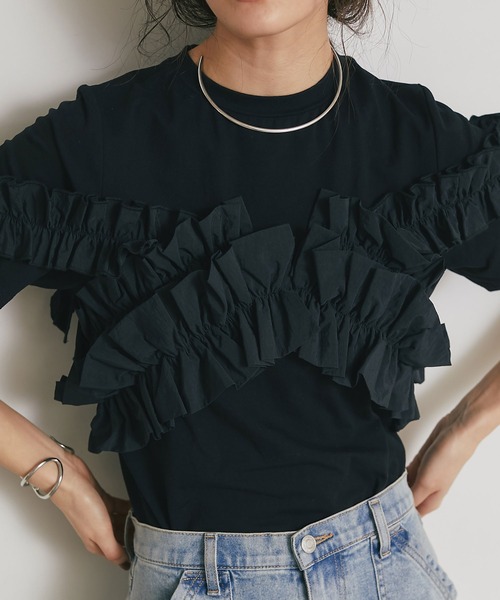ARVELLIA（アルベリア）の「2WAY LAYERED RUFFLE TOP（Tシャツ/カットソー・レディース・ホワイト/ブラック・M）」の17枚目の写真