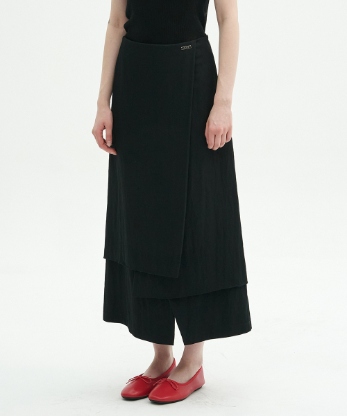 MICANE(ミケーネ)の「リデレレイヤードロングスカート(スカート・レディース・ブラック/アイボリー・SMALL/MEDIUM/LARGE/X-LARGE/XX-LARGE/X-SMALL)」の10枚目の写真