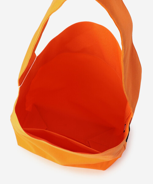 Bshop（ビショップ）の「Kaan | バケット トートバッグ UNISEX（トートバッグ・レディース・イエロー系その他/ブルー/オレンジ/ベージュ/ピンク・ONE）」の8枚目の写真