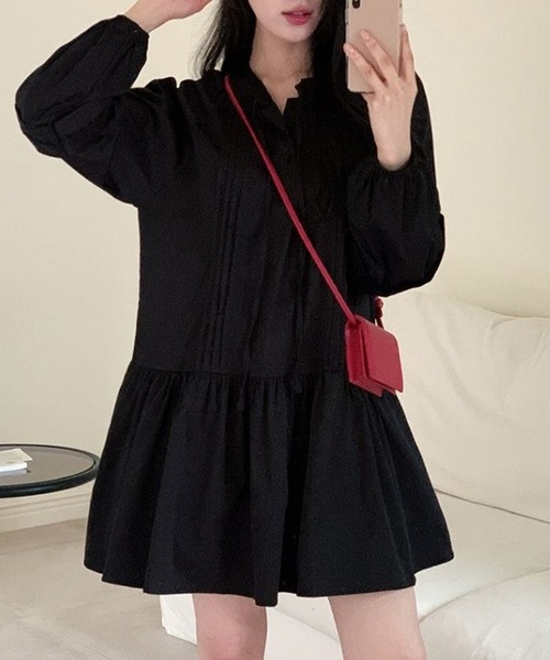 DAY CLOSET(デイ クローゼット)の「【ミニ丈/袖口ゴム】ぽわんと可愛いシルエット。ウエスト切り替え ヘンリーネック ピンタック ワンピース レディース(ワンピース・レディース・ブラック/ホワイト・FREE)」の13枚目の写真