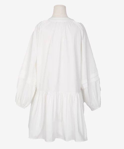 DAY CLOSET(デイ クローゼット)の「【ミニ丈/袖口ゴム】ぽわんと可愛いシルエット。ウエスト切り替え ヘンリーネック ピンタック ワンピース レディース(ワンピース・レディース・ブラック/ホワイト・FREE)」の10枚目の写真