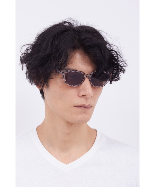 TORNADO MART(トルネードマート)の「TORNADO MART∴フォックスウェリントンサングラス(サングラス・メンズ・ブラウン/グレー・F)」の5枚目の写真
