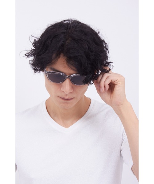 TORNADO MART(トルネードマート)の「TORNADO MART∴フォックスウェリントンサングラス(サングラス・メンズ・ブラウン/グレー・F)」の6枚目の写真