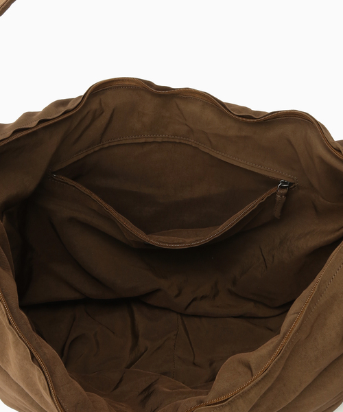 LEMAIRE（ルメール）の「LEMAIRE（ルメール） LARGE SOFT GAME BAG（ショルダーバッグ・メンズ・チョコ/ブラウン・FREE）」の7枚目の写真